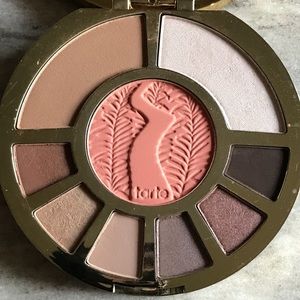 Tarte Cosmetics Showstopper clay palette